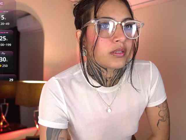 NicolleSweett04