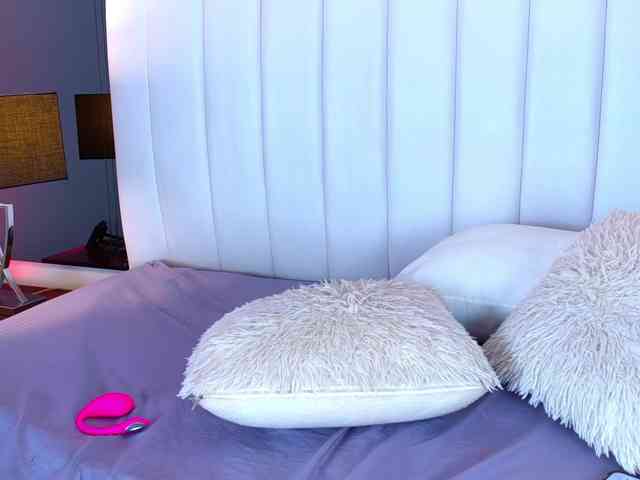 NicolleSweett04