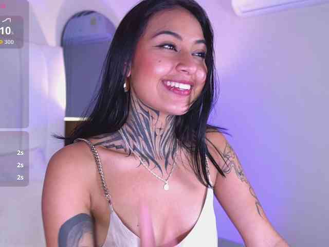 NicolleSweett04
