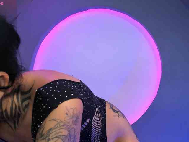 NicolleSweett04