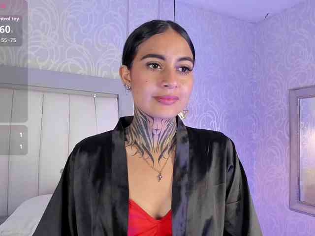 NicolleSweett04 webcam