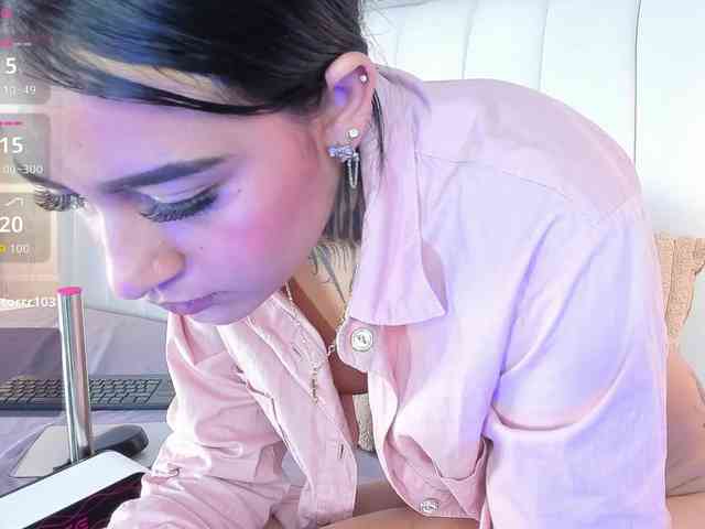 NicolleSweett04