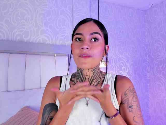 NicolleSweett04