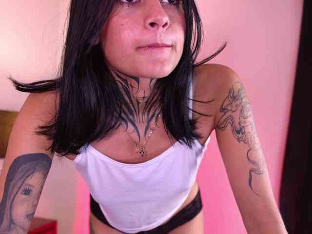 NicolleSweett04