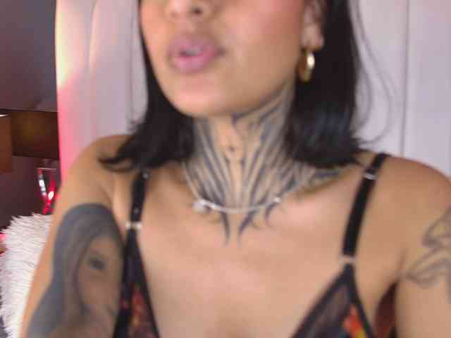 NicolleSweett04