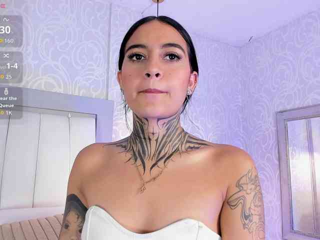 NicolleSweett04