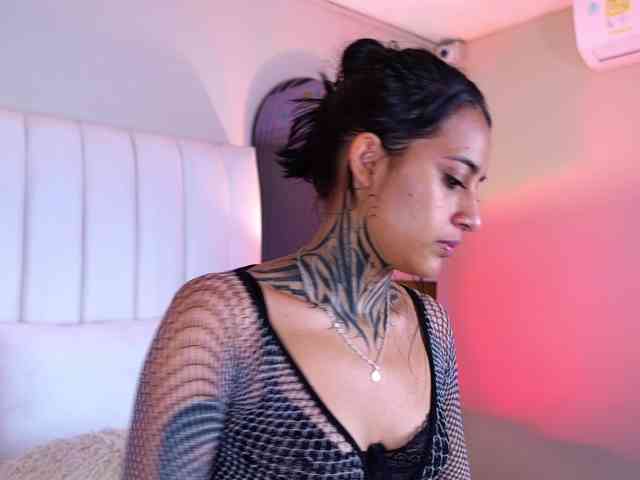 NicolleSweett04
