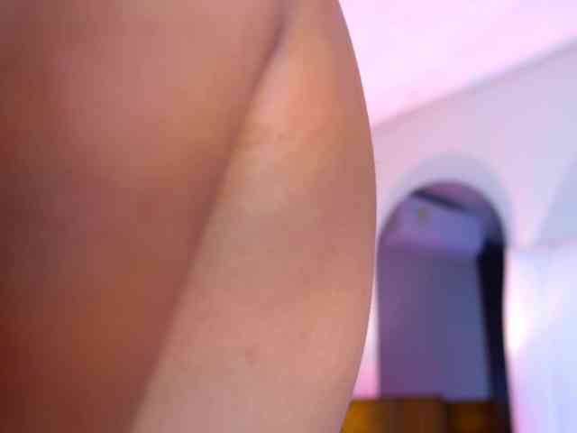 NicolleSweett04