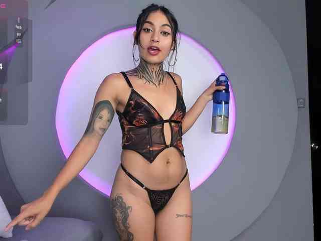 Modèle: NicolleSweett04