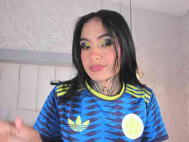 NicolleSweett04 NicolleSweett04