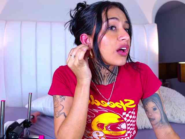 NicolleSweett04
