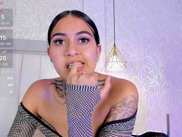 NicolleSweett04