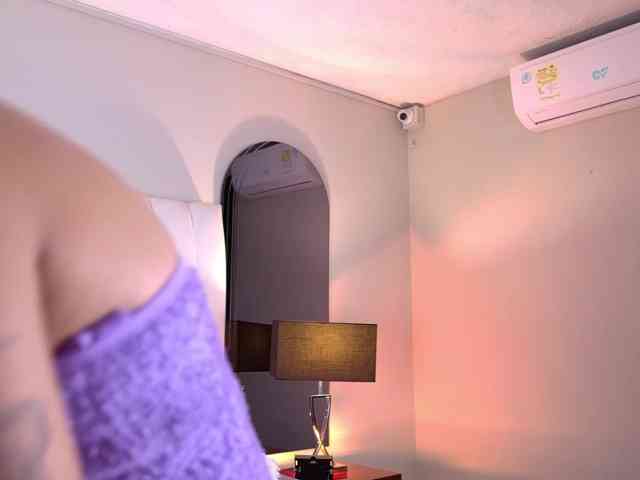 NicolleSweett04