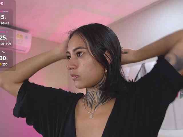 NicolleSweett04