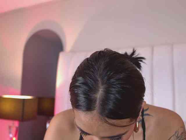 NicolleSweett04