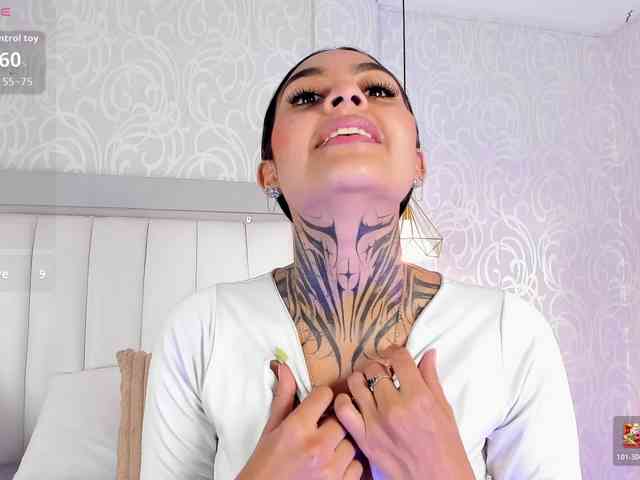 NicolleSweett04