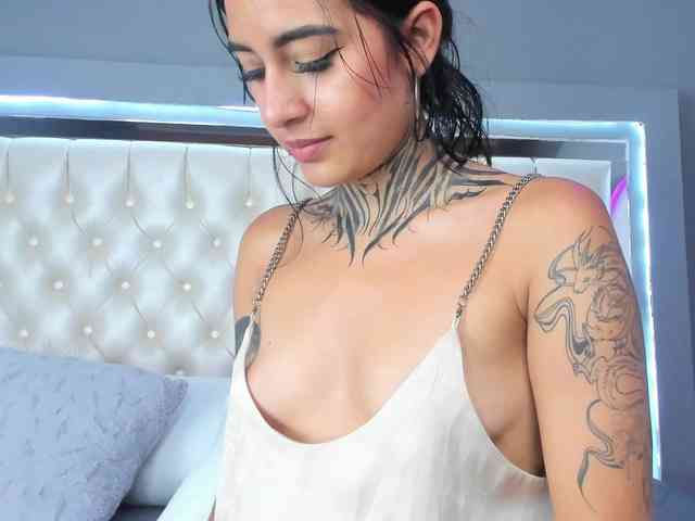NicolleSweett04
