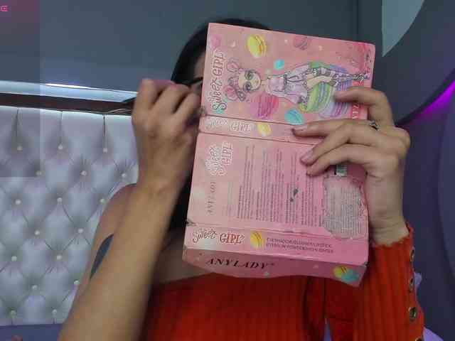 NicolleSweett04