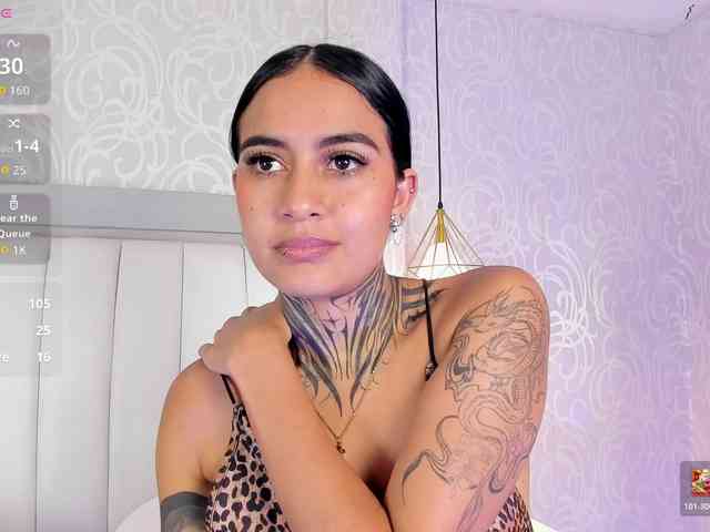 NicolleSweett04