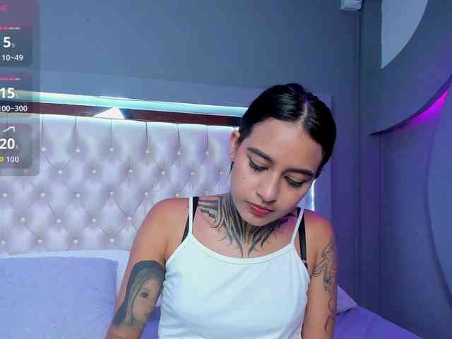NicolleSweett04