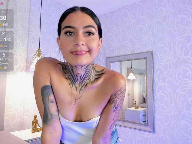 NicolleSweett04