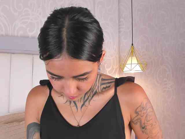 NicolleSweett04
