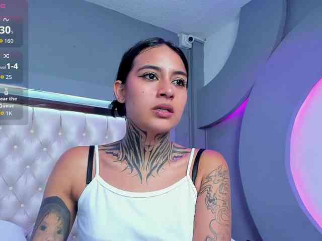 NicolleSweett04
