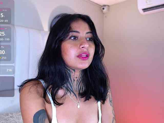 NicolleSweett04