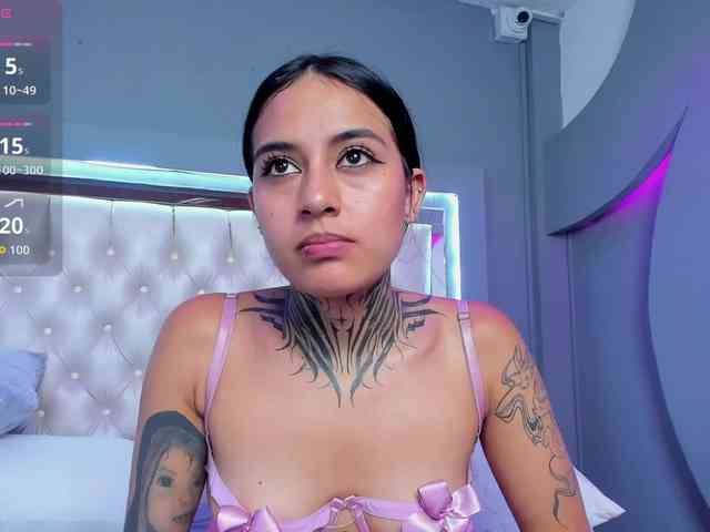 NicolleSweett04