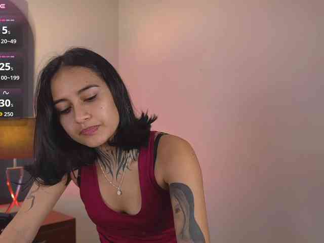 NicolleSweett04 NicolleSweett04