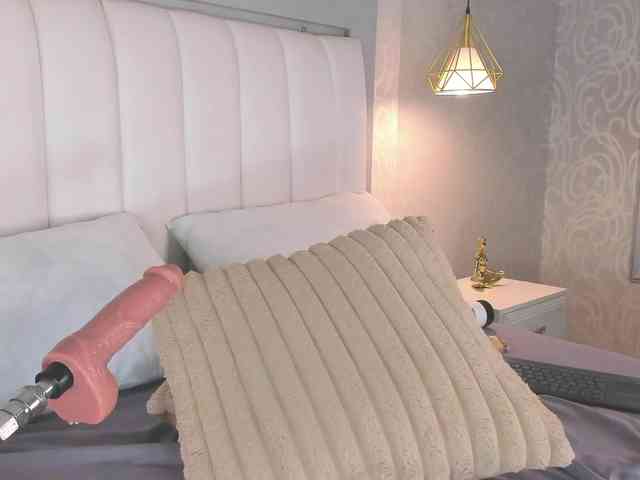 NicolleSweett04