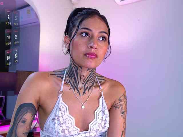 NicolleSweett04 NicolleSweett04