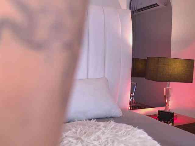 NicolleSweett04