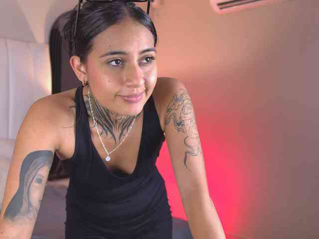 NicolleSweett04