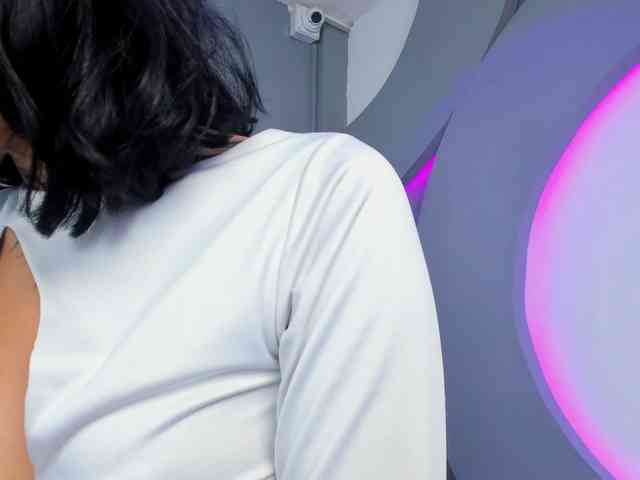 NicolleSweett04
