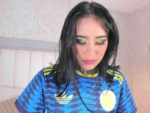 NicolleSweett04