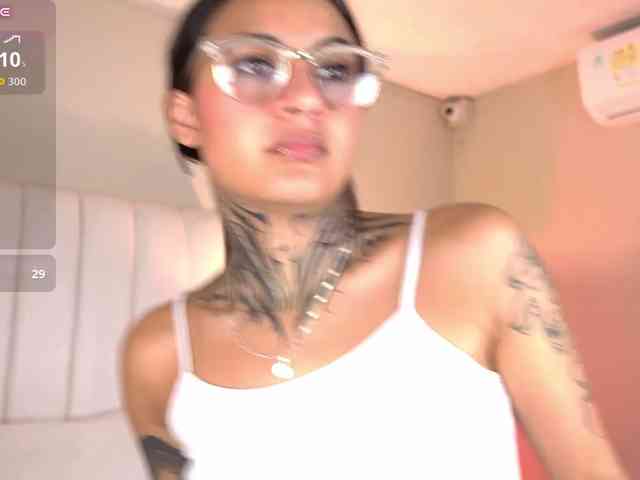 NicolleSweett04