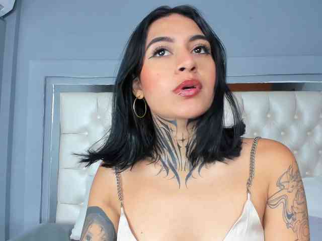 NicolleSweett04