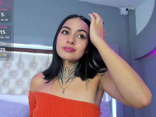 NicolleSweett04