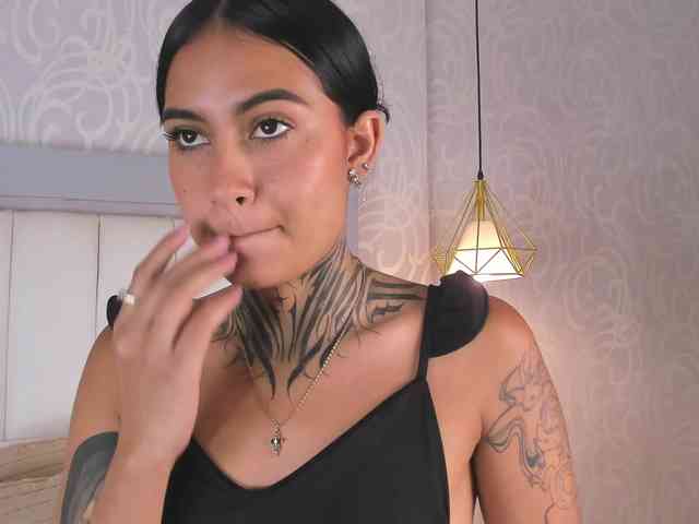 NicolleSweett04