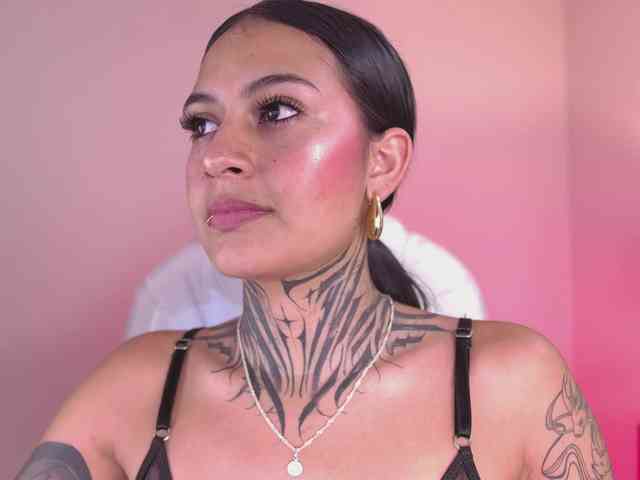 NicolleSweett04