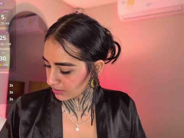 NicolleSweett04