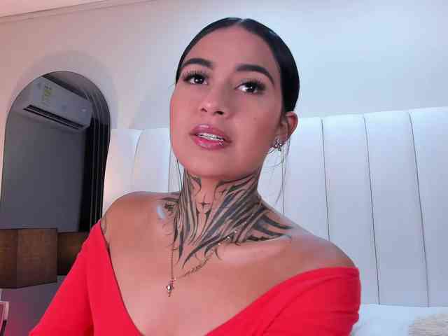 NicolleSweett04