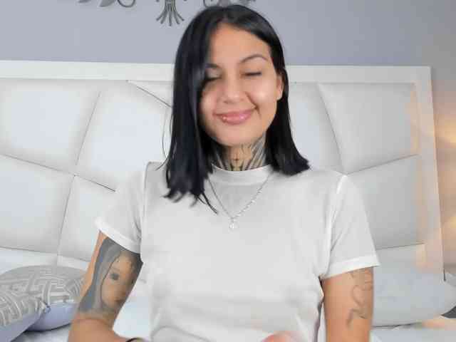 NicolleSweett04 NicolleSweett04