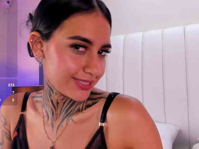 NicolleSweett04