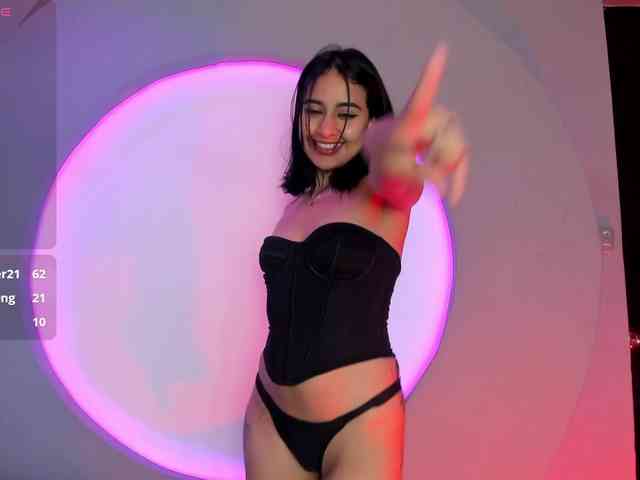 NicolleSweett04 NicolleSweett04