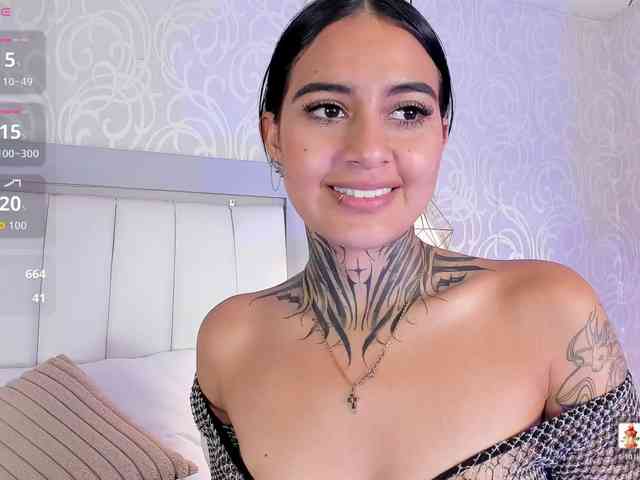 NicolleSweett04