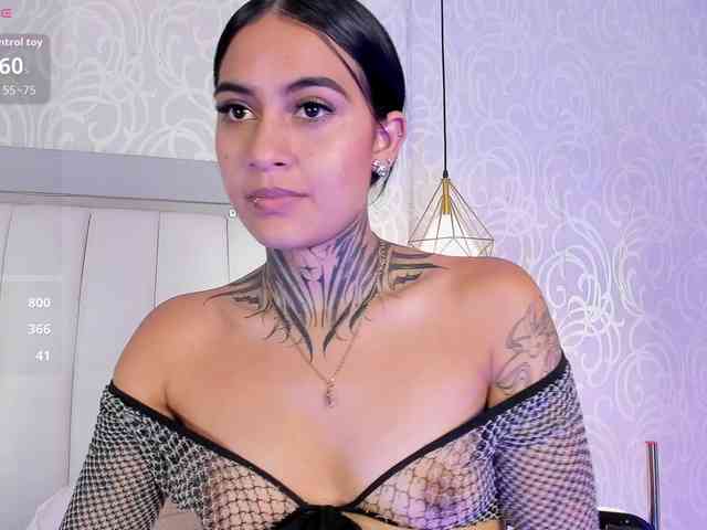 NicolleSweett04
