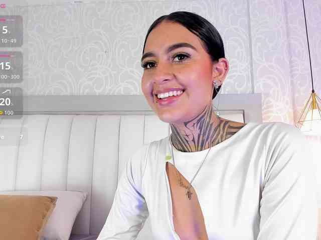 NicolleSweett04
