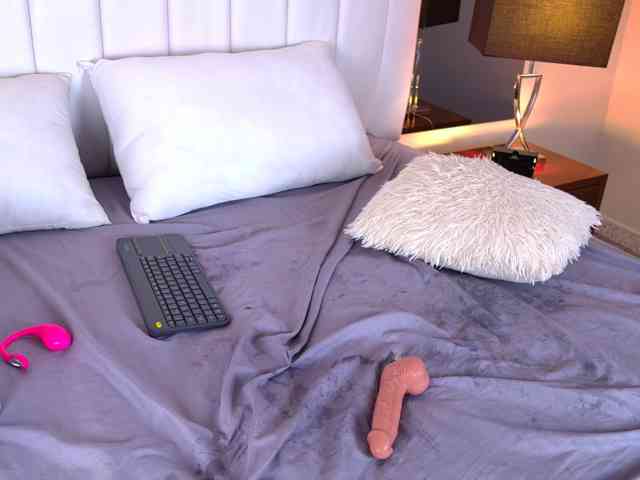 NicolleSweett04